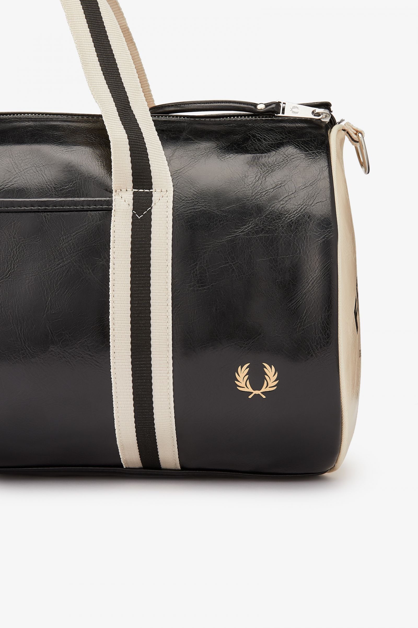 Fred Perry Classic Barrel Bag Black DeadRockers